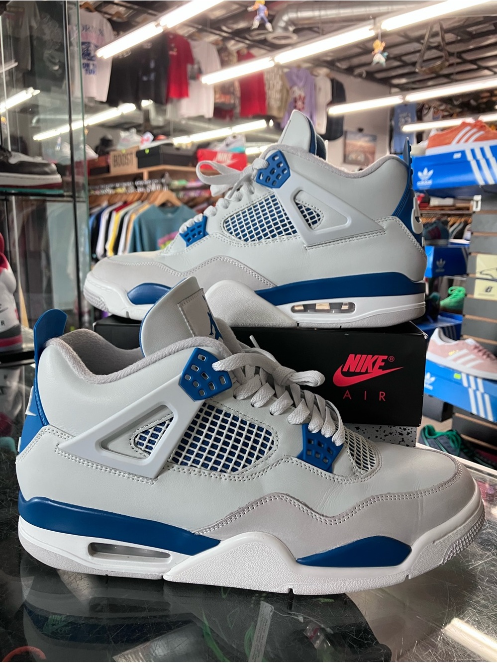 Air Jordan 4 Retro Military Blue Size 11 - Picture 1 of 9